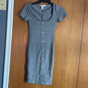 Fitted gray ribbed dress